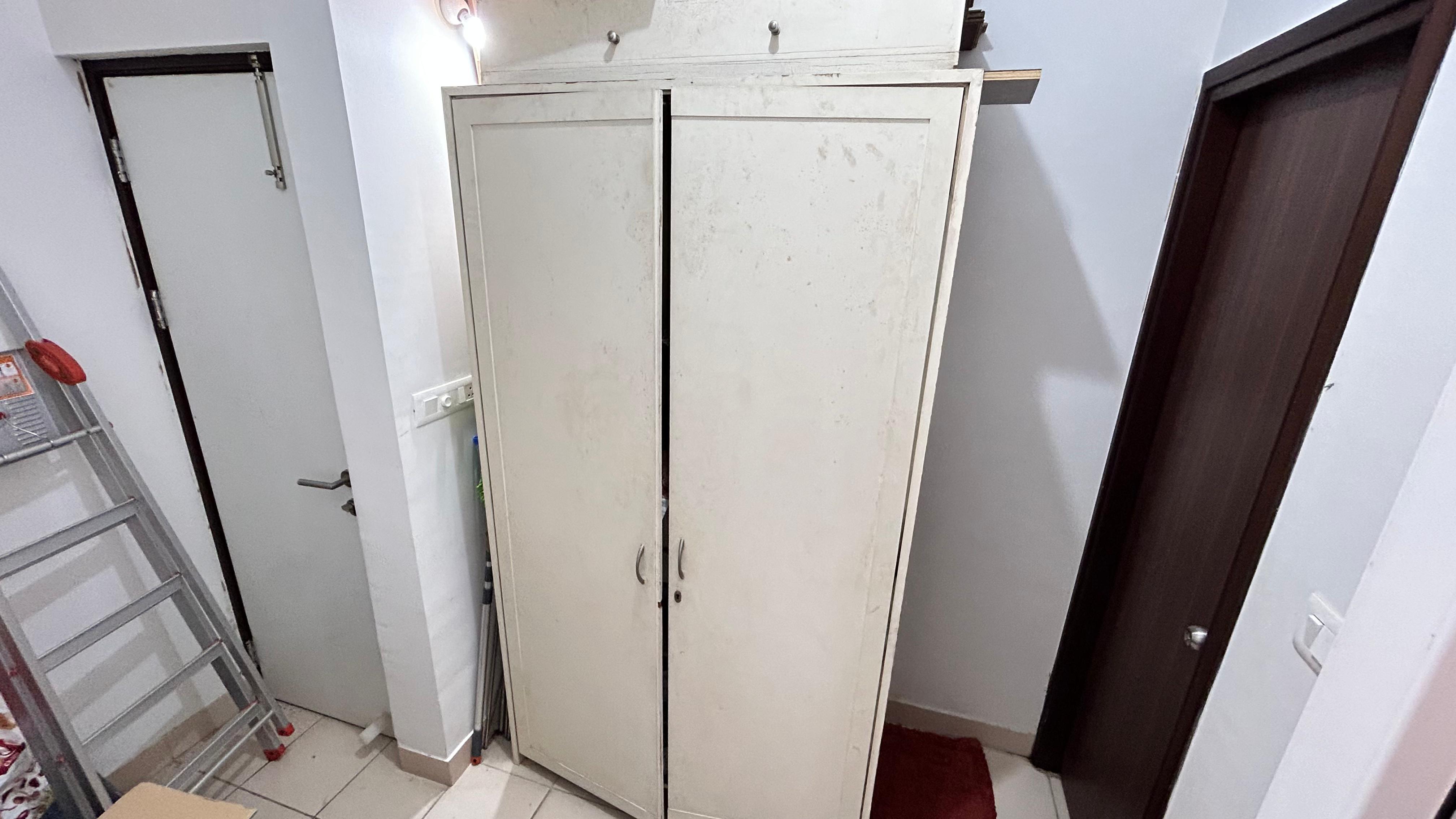 Luxury 4 BHK Apartment - Gated Society 14